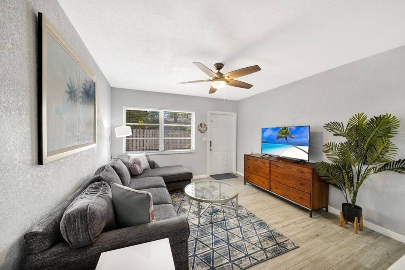 Lovely 1 Bedroom - Just Beachy By Pmi Форт-Лодердейл Экстерьер фото